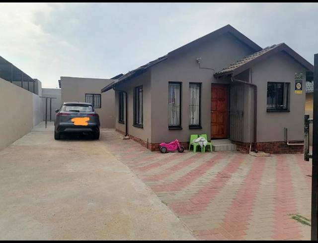 2 BEDROOM HOUSE FOR SALE IN NATURENA